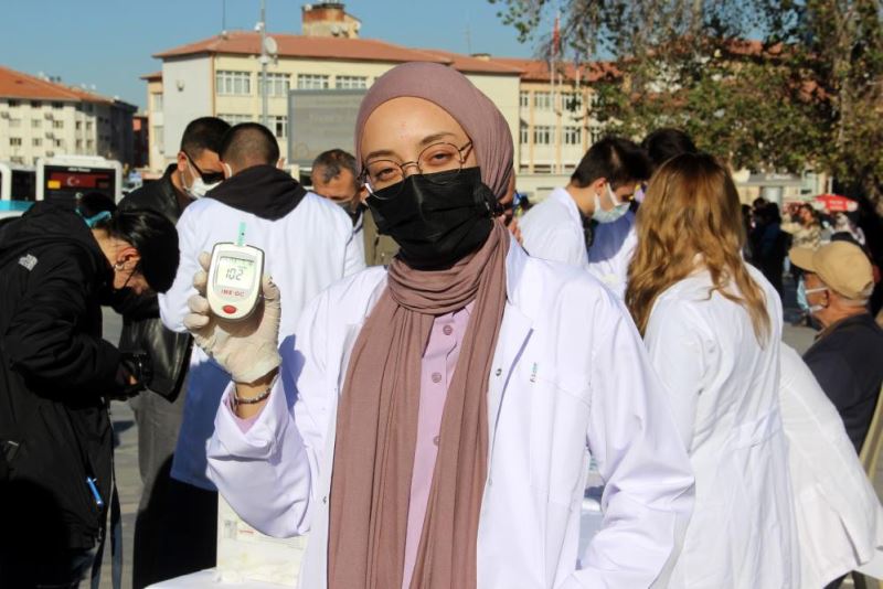 Öğrenciler şeker ölçtü, tecrübe kazanıp bilgi paylaştı