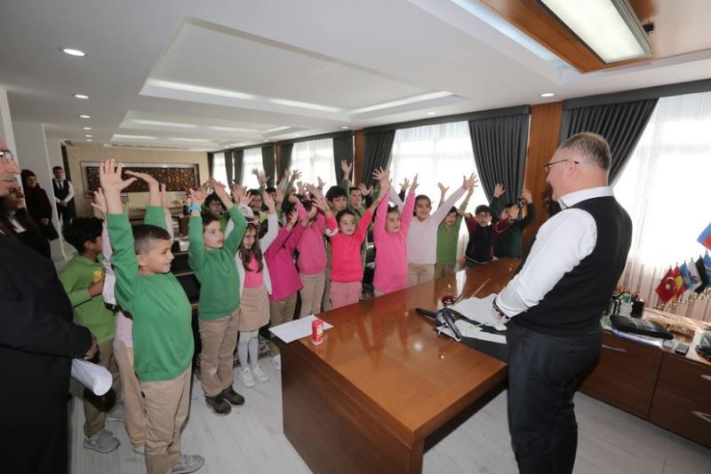 Çocuklar istedi, Başkan talimat verdi