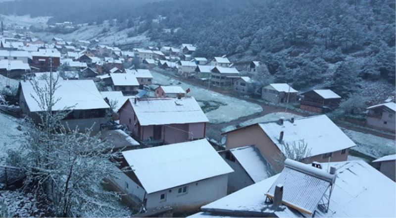 Sivas’ta kar yağışı etkili oldu